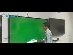 Εξαιρετικά αποκριτική γραφή αφής