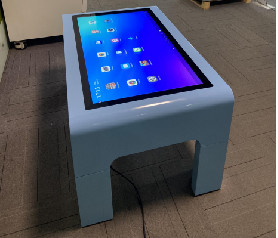 CE 6 σημεία LED Kiosk Display Διαδραστική ψηφιακή σήμανση 60HZ για επιχειρηματική διαφήμιση