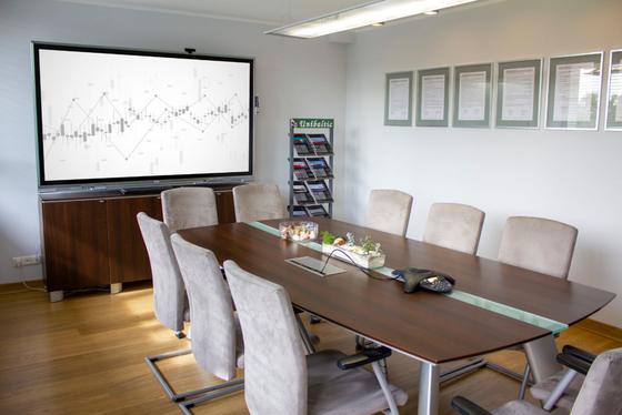500cd/m2 φωτεινότητα LCD Smart Board με Android OS 14 και ή Gray Black Frame Color