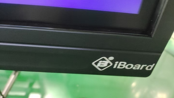 IBoard Factory Wholesale Διαδραστική οθόνη αφής οθόνης 2mm ακρίβεια 15W*2 ή 20W*2 Ηχεία και ασύρματη προβολή οθόνης Διαδραστική επιφάνεια