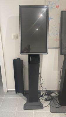 Iboard 19 χρόνια εργοστάσιο Wholesale 23.8 27 32 ιντσών Φώτος Στεκό ψηφιακή σήμανση οθόνη Διαφήμιση Φώτος Στεκό Κιόσκο χωρητικό άγγιγμα με Android ή Windows Σύστημα για εσωτερική διαφήμιση