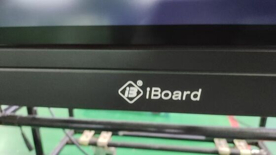 IBoard Ανταγωνιστική λύση Whiteboard Andorid 16 Διαδραστική επίπεδη επιφάνεια έξυπνες πλακέτες οθόνες
